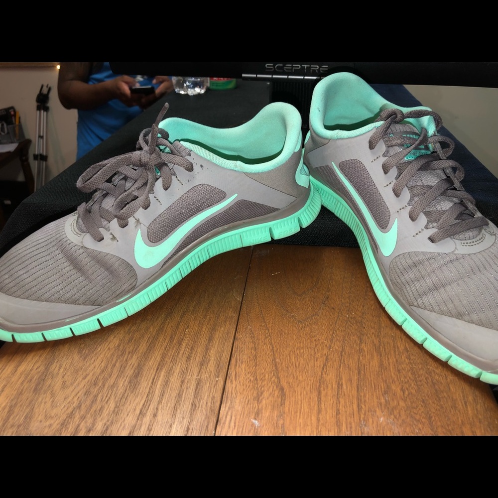 Mint Nike